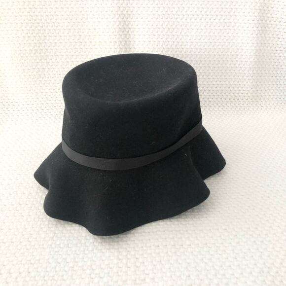 Yunotme X Pamplemousse Black ALICE Rabbit Pleated Brim Structured Ribbon Hat main image 9